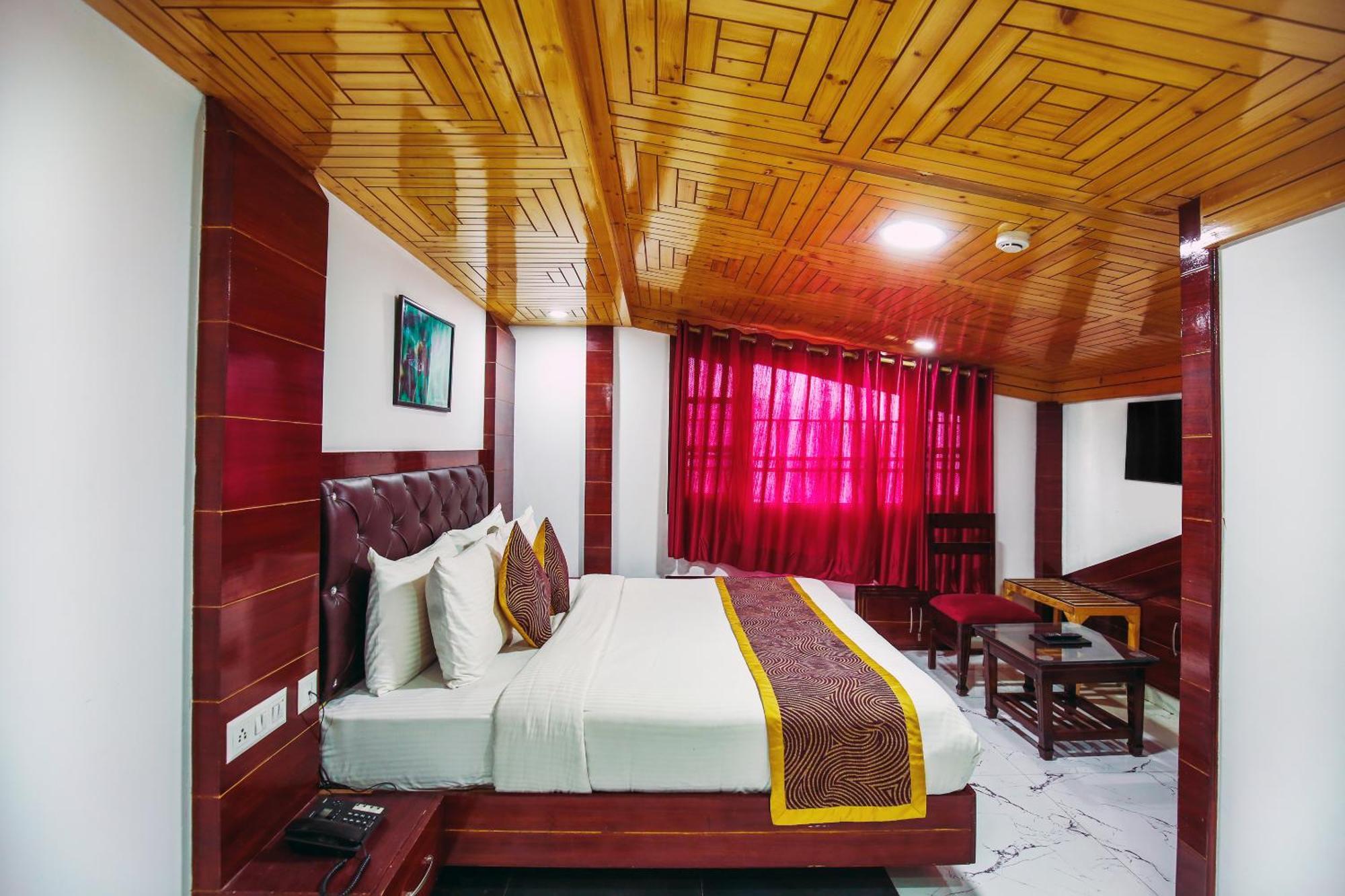 Hotel White Grand Shimla - In City Centre - A Centrally Ac Hotel Kültér fotó