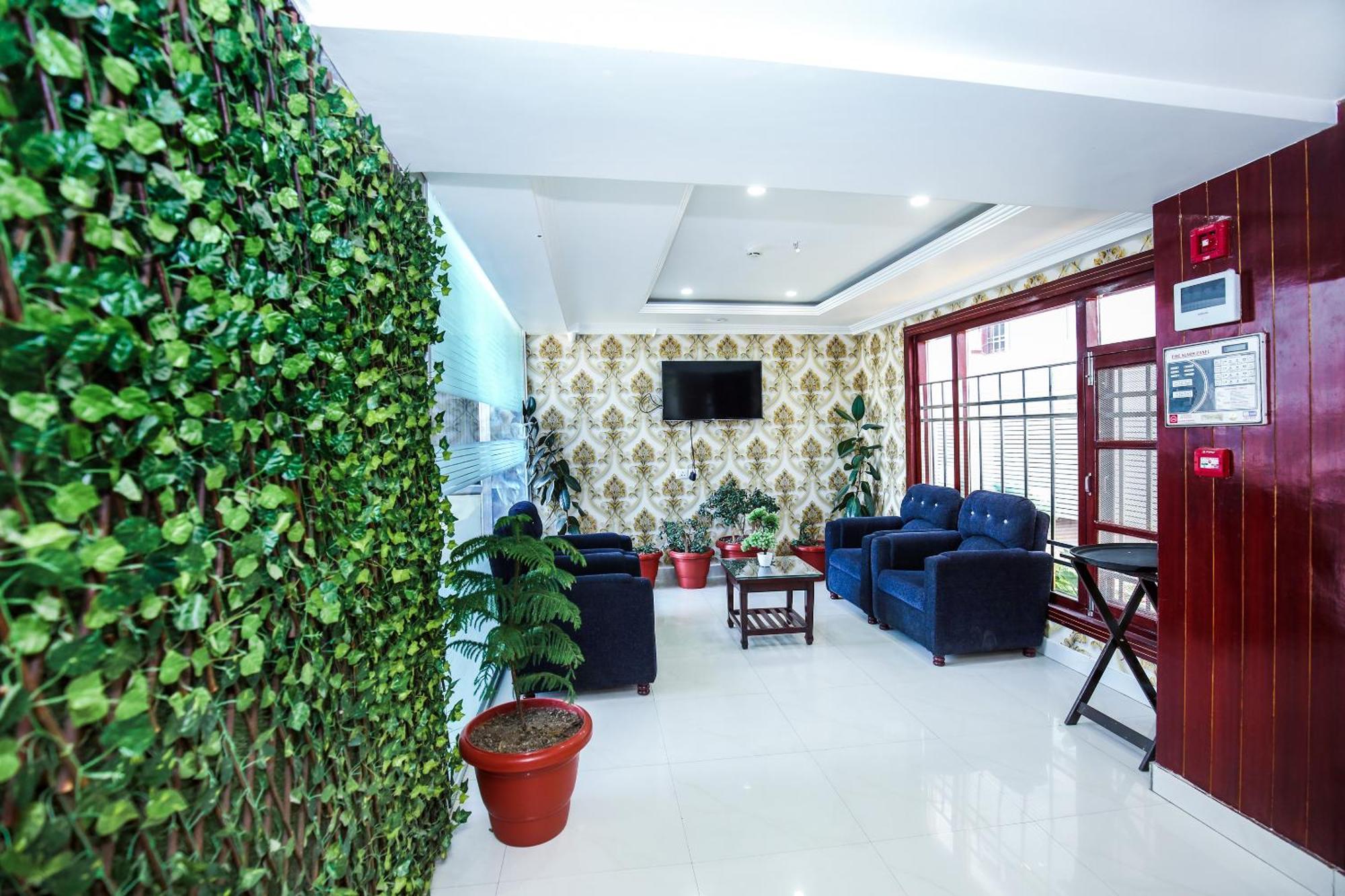 Hotel White Grand Shimla - In City Centre - A Centrally Ac Hotel Kültér fotó